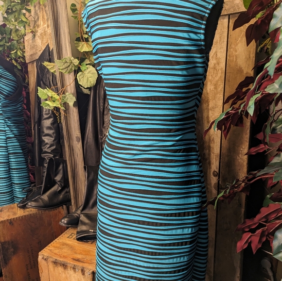 Joseph Ribkoff dress.   Sz med - Picture 4 of 5